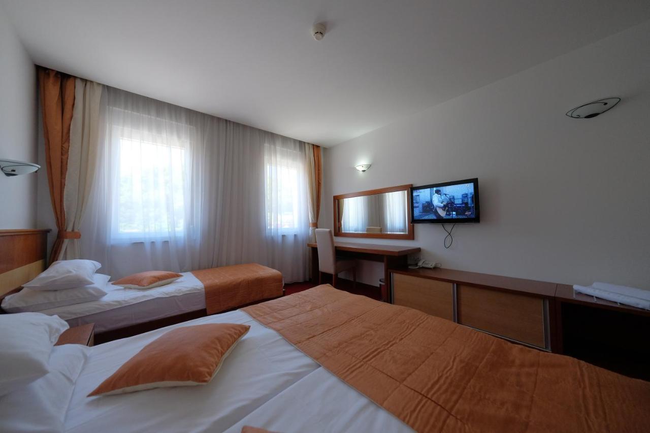 Motel Mujanic Sarajevo Mostarsko Raskrsce Экстерьер фото