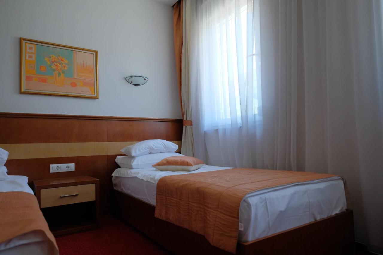 Motel Mujanic Sarajevo Mostarsko Raskrsce Экстерьер фото